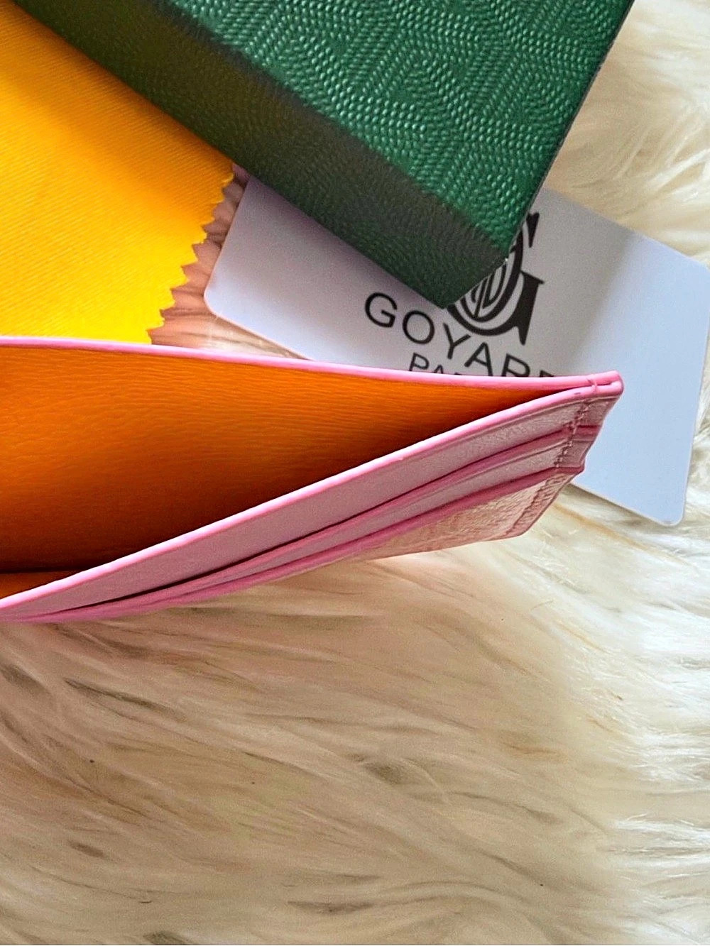 Pink Cardholder - Picture 4 of 5